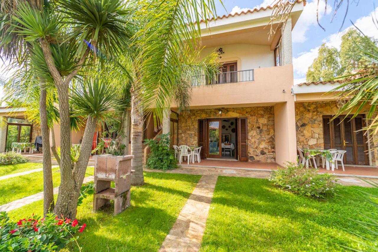 Iss Travel, Villa Fiorita - 800 M From La Cinta Beach San Teodoro  Dış mekan fotoğraf